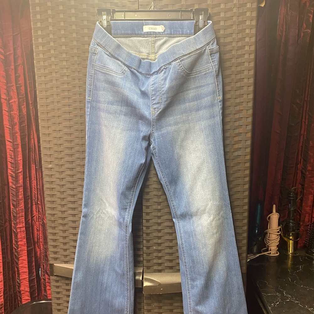 Cello size Large pull on flare leg jeans